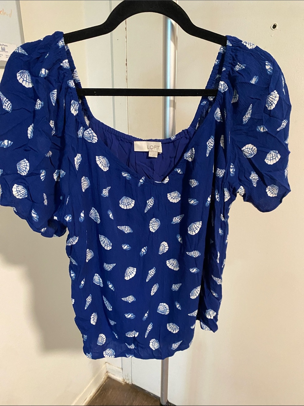 LOFT Royal Blue Shell-Print Puff Sleeve Top